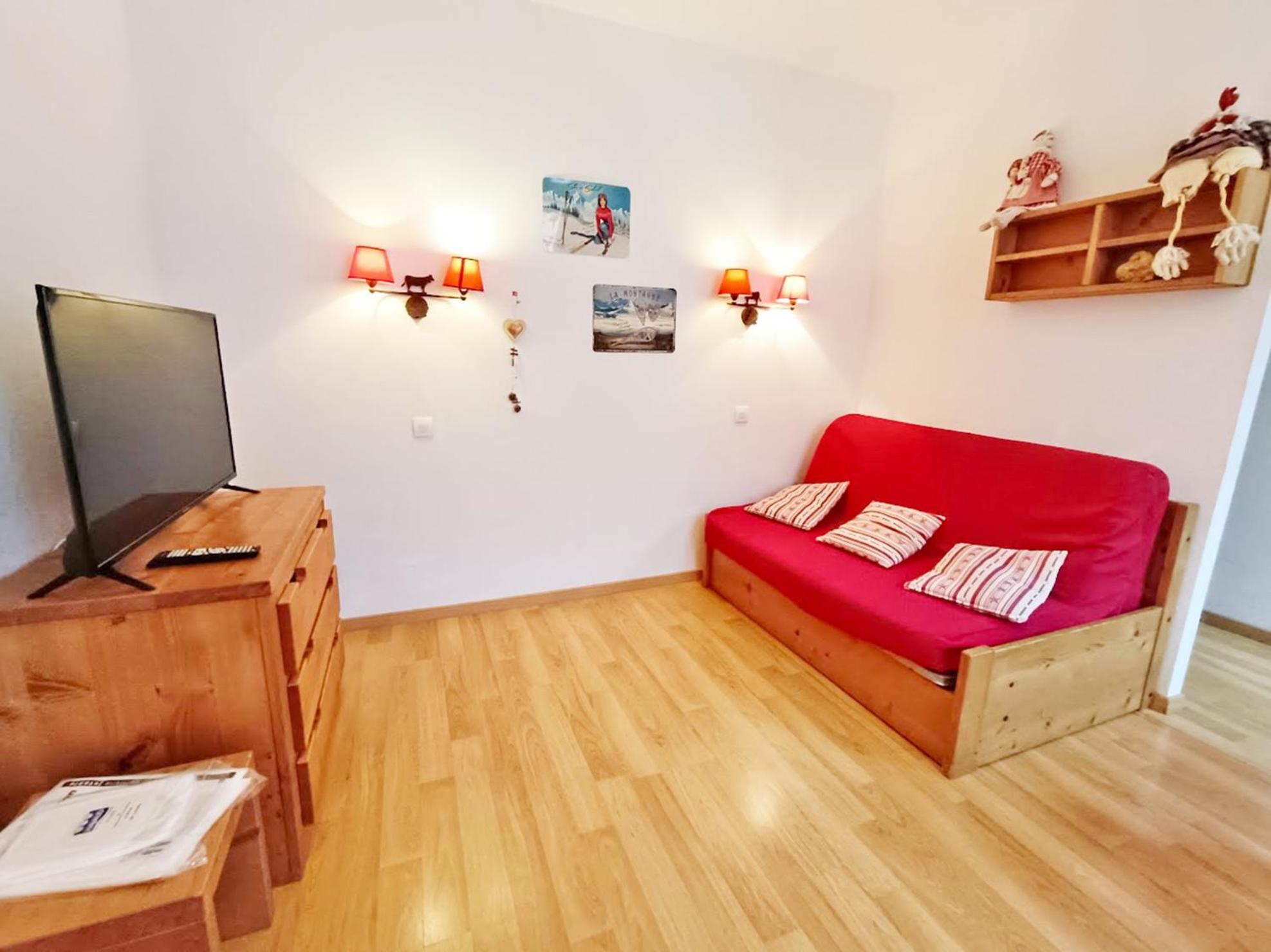 Le Bouquetin, Studio, Centre Luchon, Wifi, Casier A Skis, Ascenseur, 3 Personnes Bagnères-de-Luchon Extérieur photo